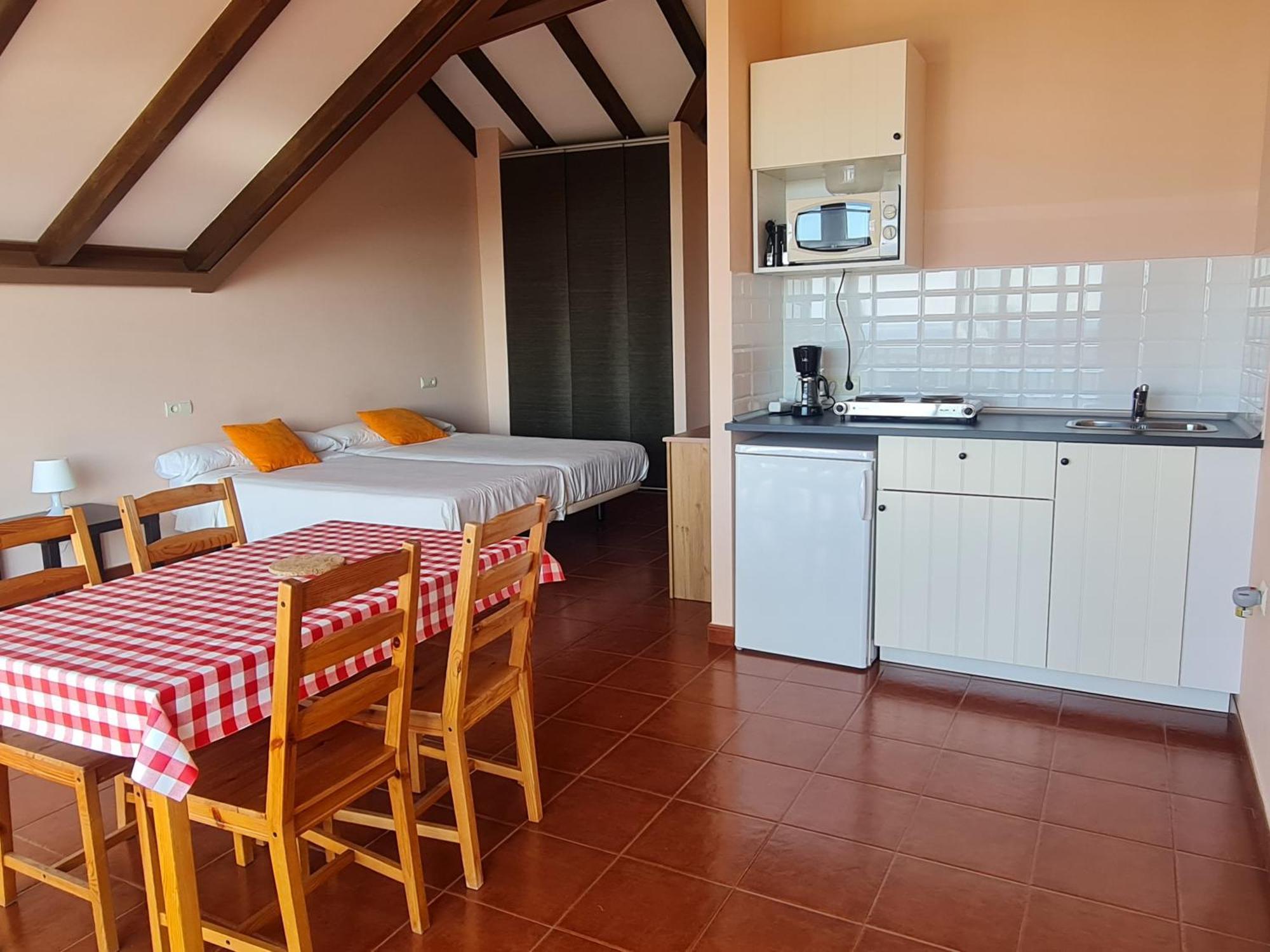 Casa Tesera El Franco Bilik gambar